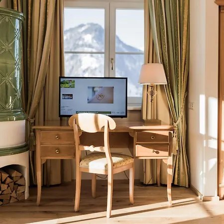 Alpenschloessl Hotel