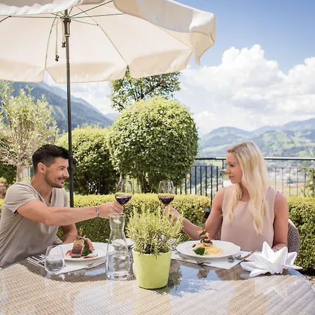 Alpenschloessl Otel 4*