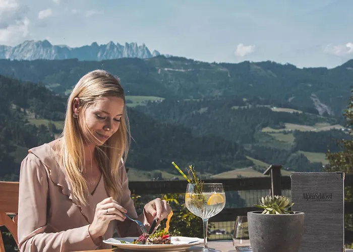 Alpenschloessl فندق سانكت يوهان ايم بونغ